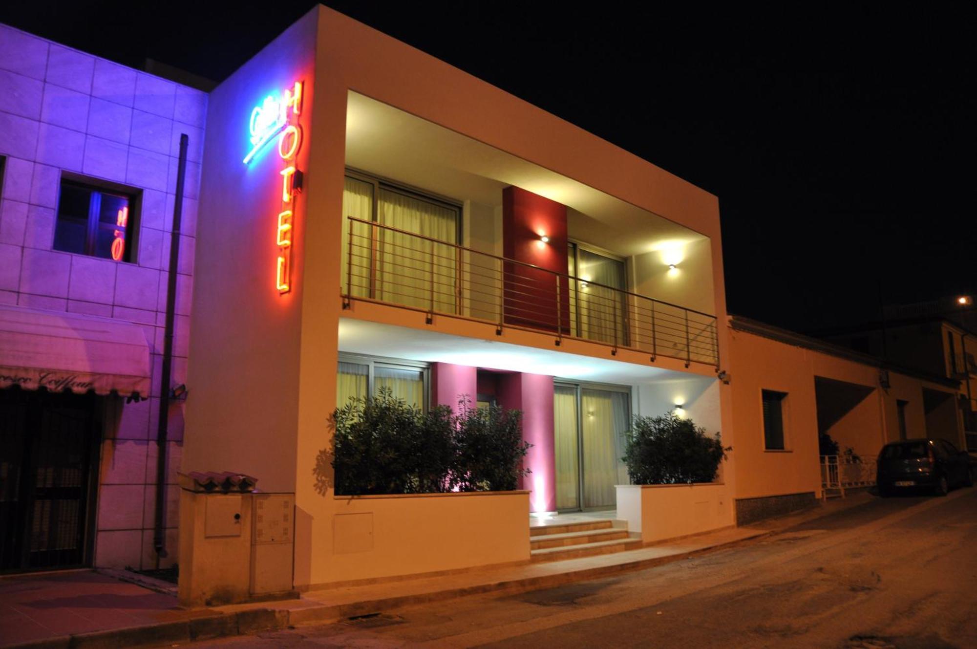 Gil'S Hotel Όλμπια Εξωτερικό φωτογραφία